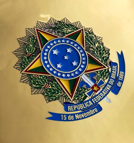 realizace - Amtsschild Botschaft der Föderativen Republik Brasilien – RESIDENZ
