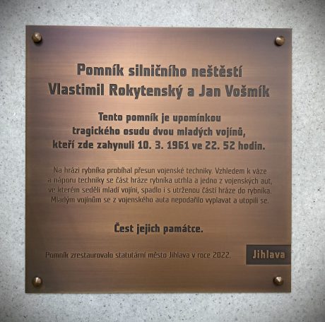 realizace - Mosazná pamětní tabule Vlastimil Rokytenský a Jan Vošmík
