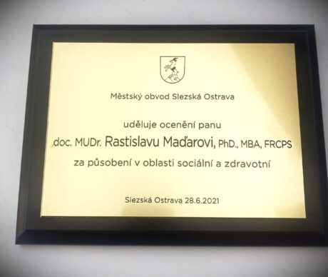 realizace - Auszeichnung für Herrn doc. MUDr. Rastislav Maďar PhD., MBA, FRCPS
